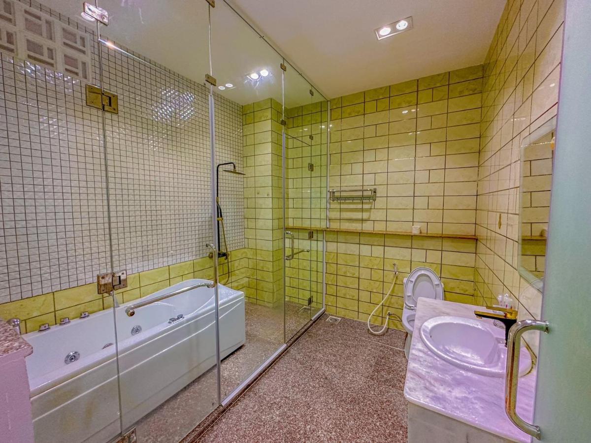 Nhan Tay 2 Hotel Кантхо Екстер'єр фото